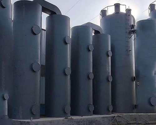 電捕焦油器簡介電捕焦油器采用結構形式有同心圓式、管式和蜂窩式等三種。無論哪種結構，其工作原理，即在金屬導線與金屬管壁（或極板）間施加高壓直流電，以維持足以使氣體產生電離的電場，使陰陽極之間形成電暈區。本段結構分析三種結構的電捕焦油器均有